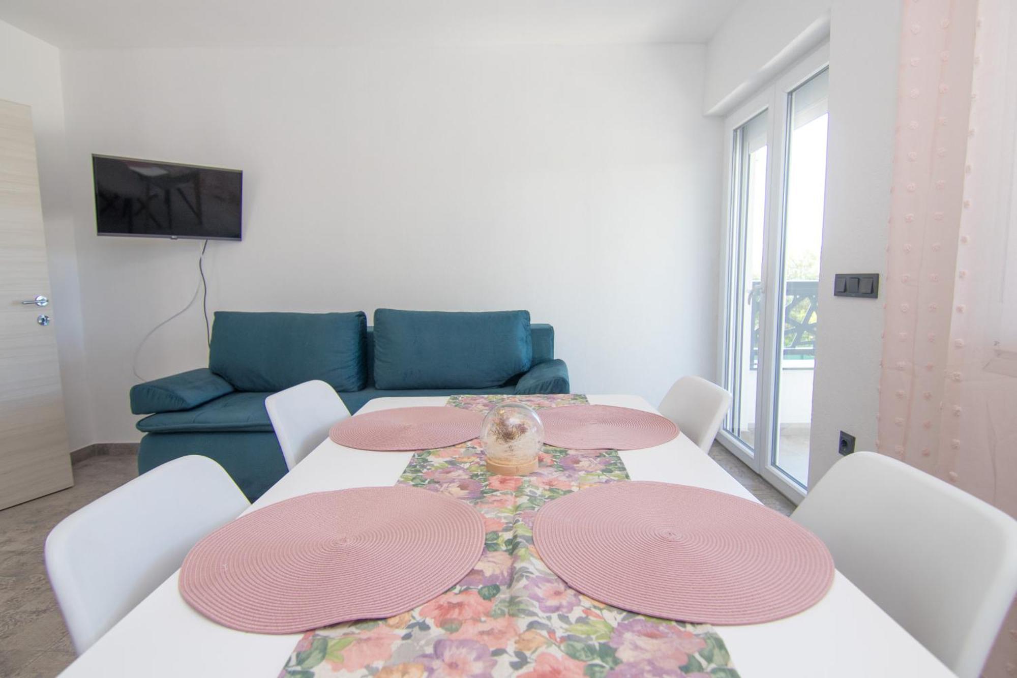 Apartments Flowers Krk Town Exterior foto