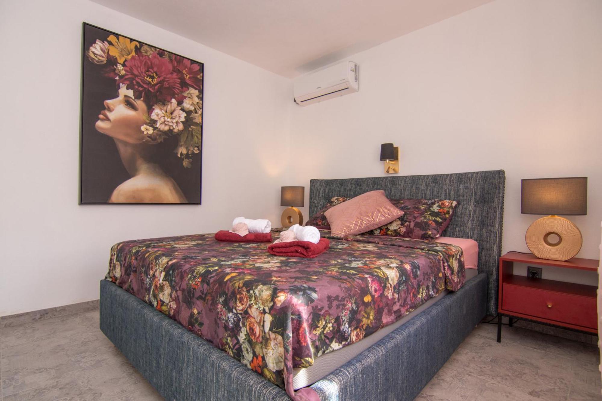Apartments Flowers Krk Town Exterior foto