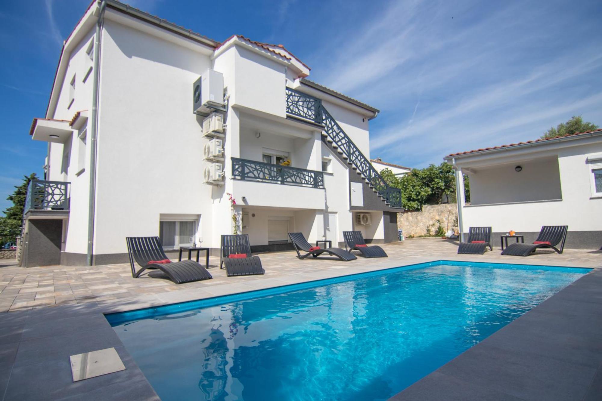 Apartments Flowers Krk Town Exterior foto